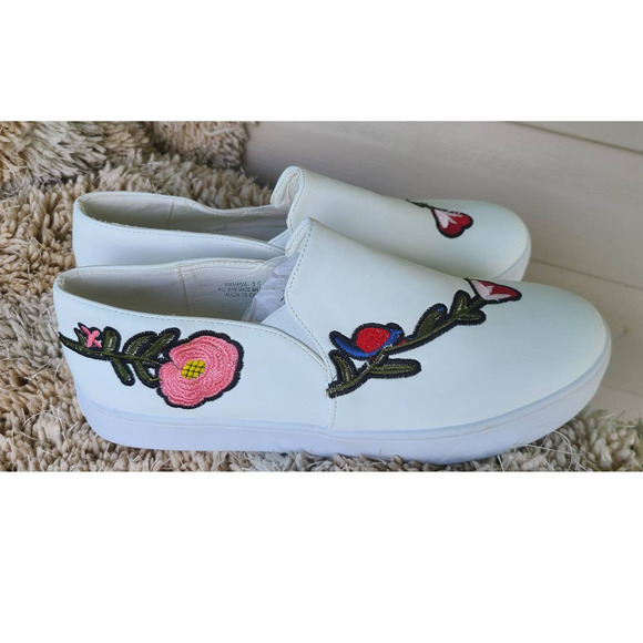 NEW Glister White Platform Floral Embroidered Fashion Slip-On‎ Size 10 - Picture 2 of 8